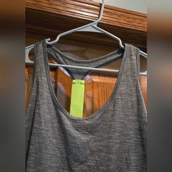 Old Navy, Women's size XL, Active Tank Top, Barely Worn, Perfect Shape, Grey - Picture 3 of 7